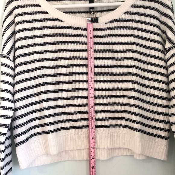LIMITED TIME DISCOUNTED SHIPPING! H&M Black and White Stripe Crop Knit Sweater - Picture 8 of 16